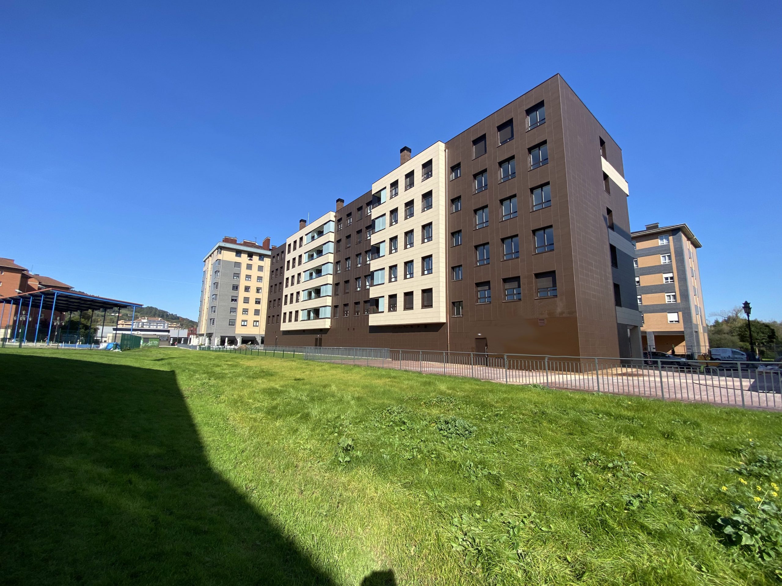 Víncula Residencial viviendas en la Corredoria Oviedo